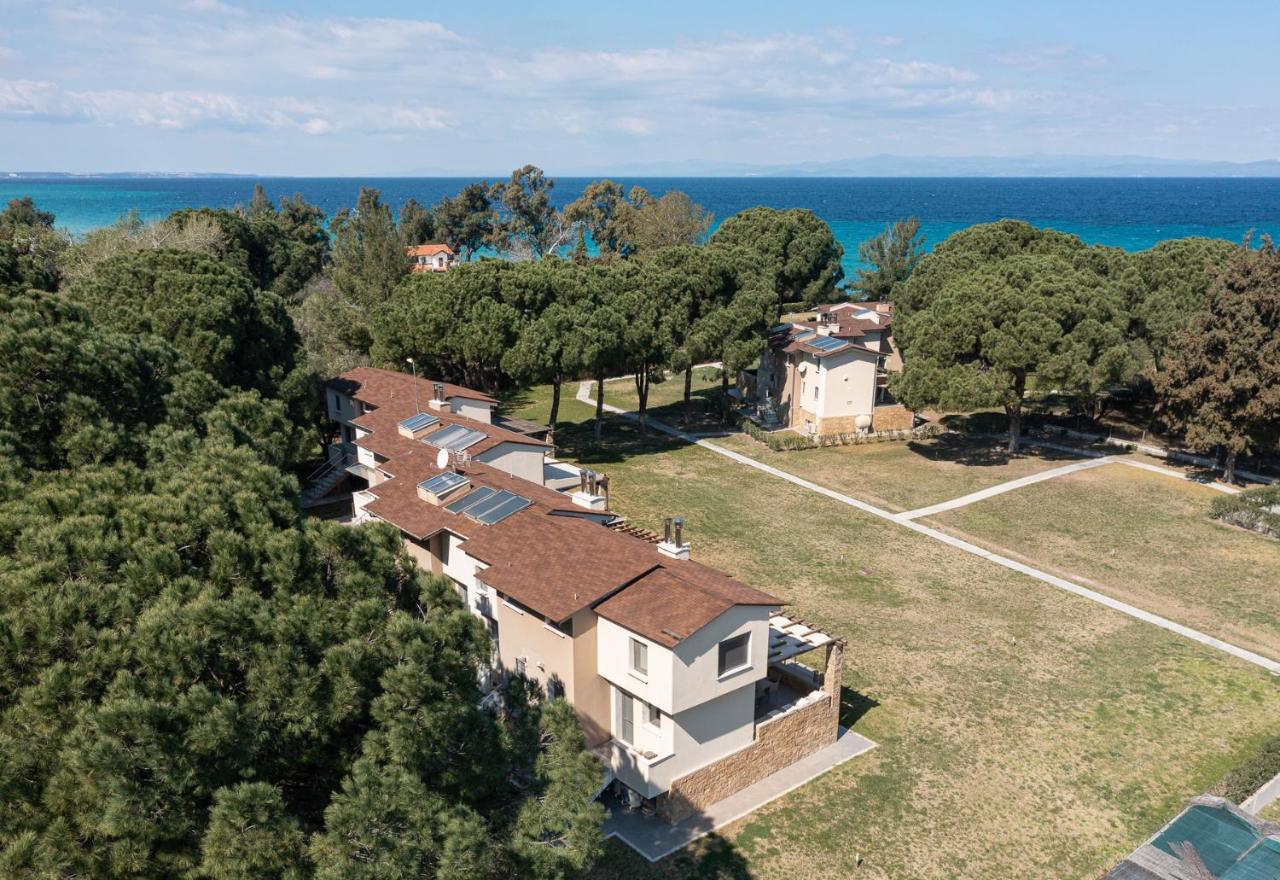 #Flh - Amalthia & Αthena Beachfront Houses In Pefkohori Pefkochori Exterior foto